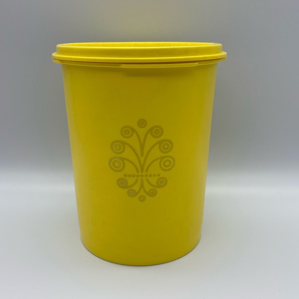 SOLD Vintage Tupperware Container 811-13 - Picture 1 of 9